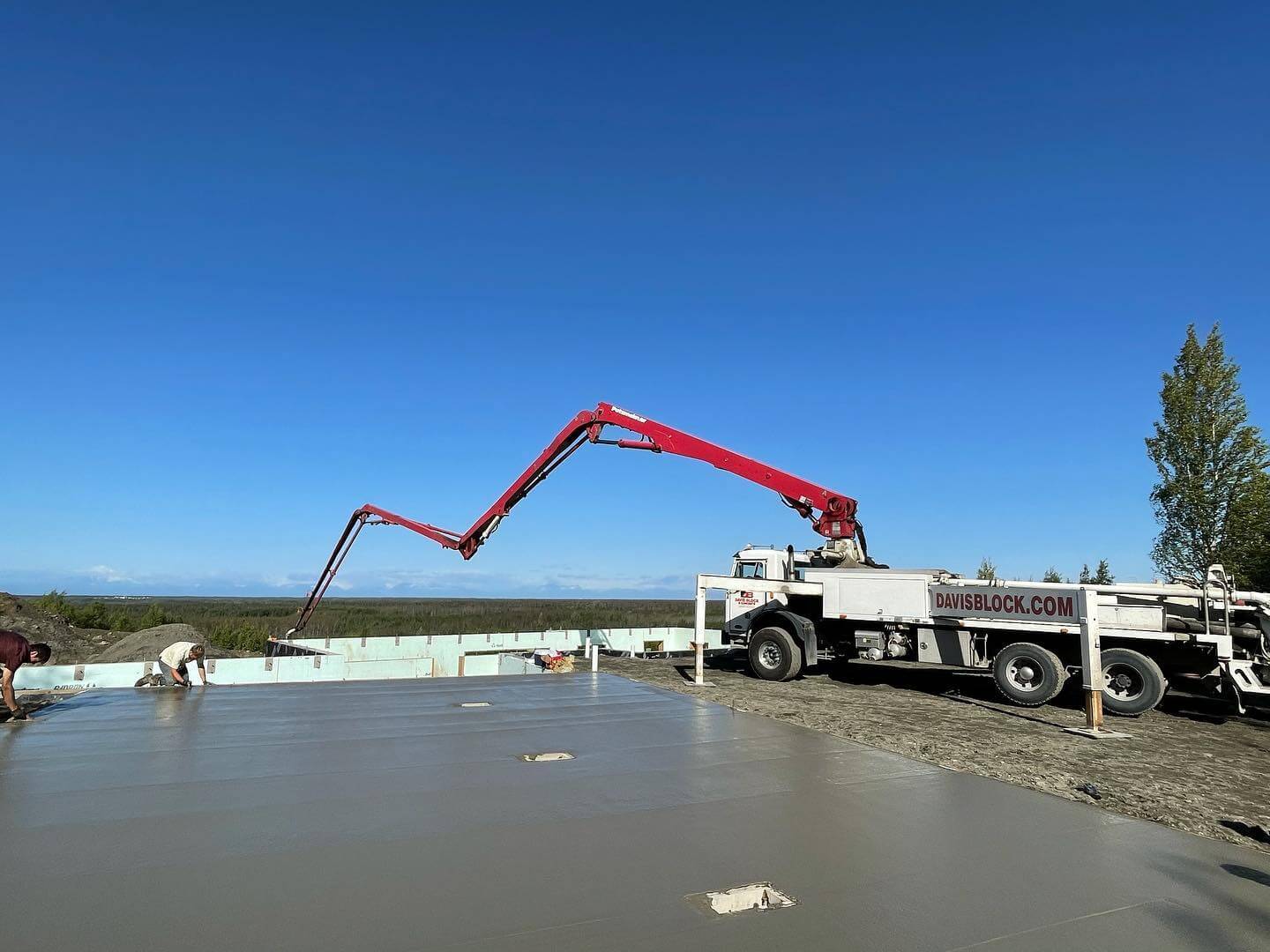 concrete pump truck